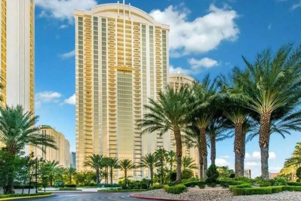 Mgm 15803 Studio Strip View By Orgoto Las Vegas